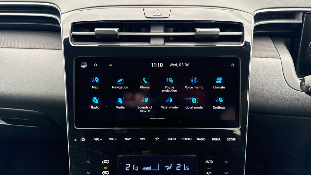 Hyundai Tucson Se Nav Red #17