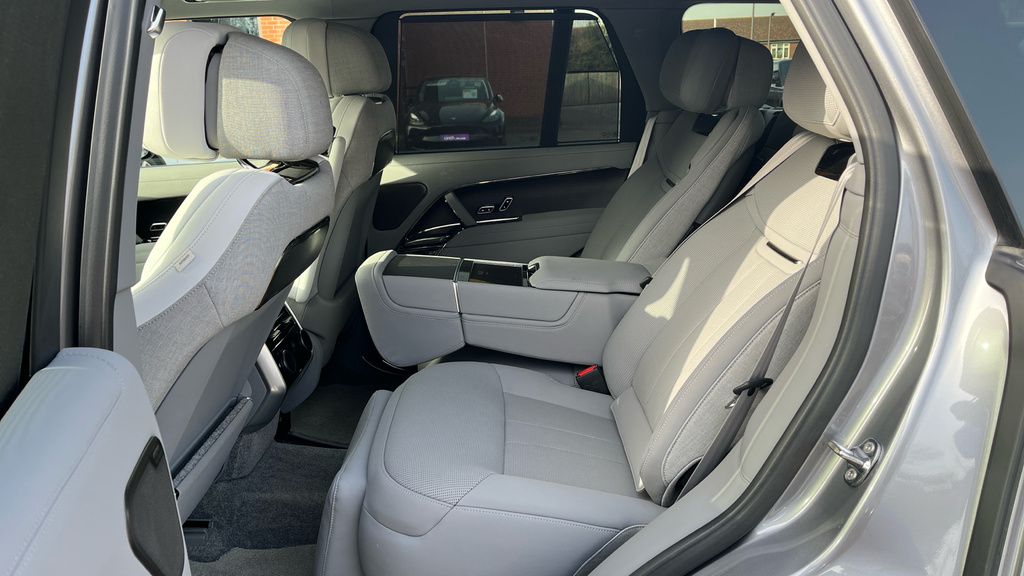 Land Rover Range Rover 3.0 D350 Hse Black #14