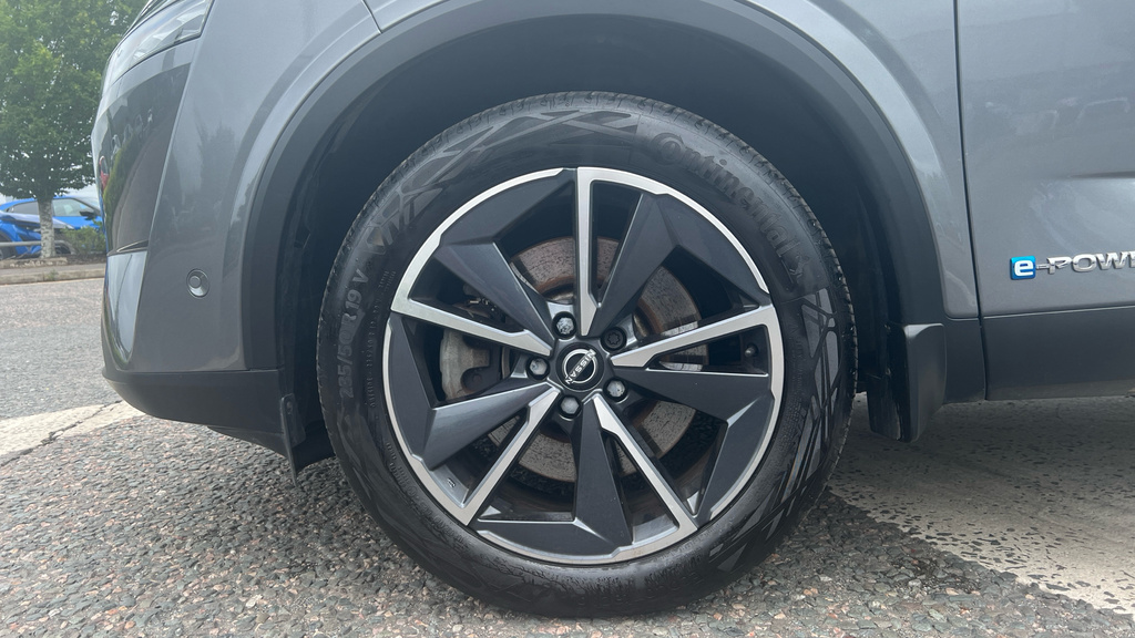 Nissan Qashqai N-connecta Grey #16