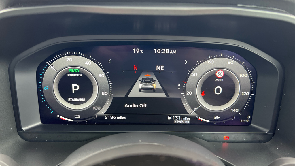 Nissan Qashqai E-power Tekna White #41