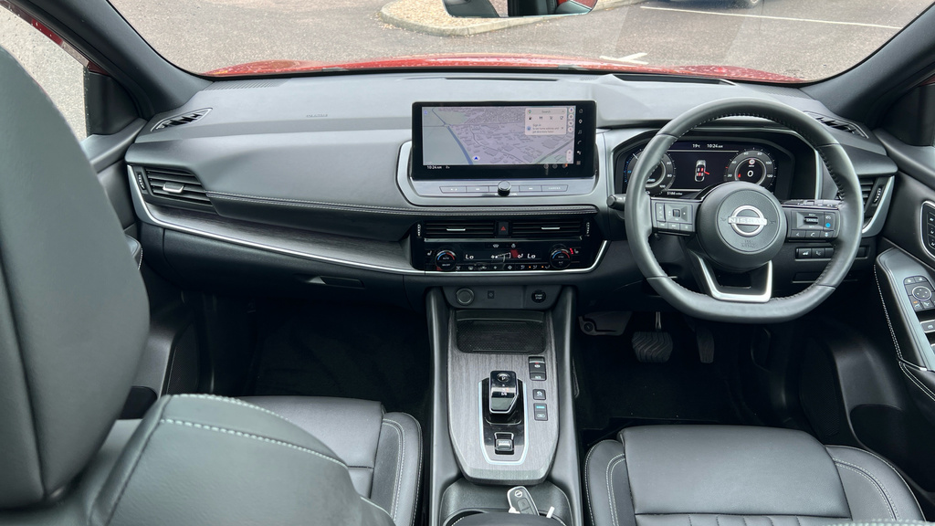 Nissan Qashqai E-power Tekna White #18