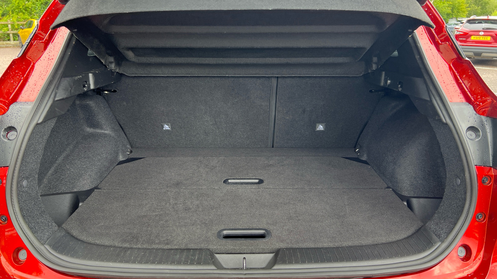 Nissan Qashqai E-power Tekna White #43