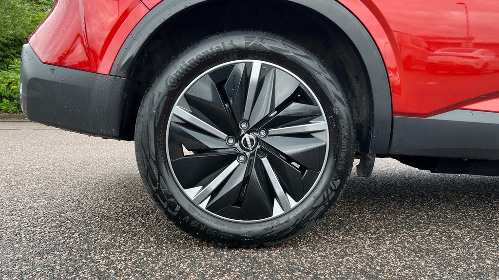 Nissan Qashqai E-power Tekna White #46