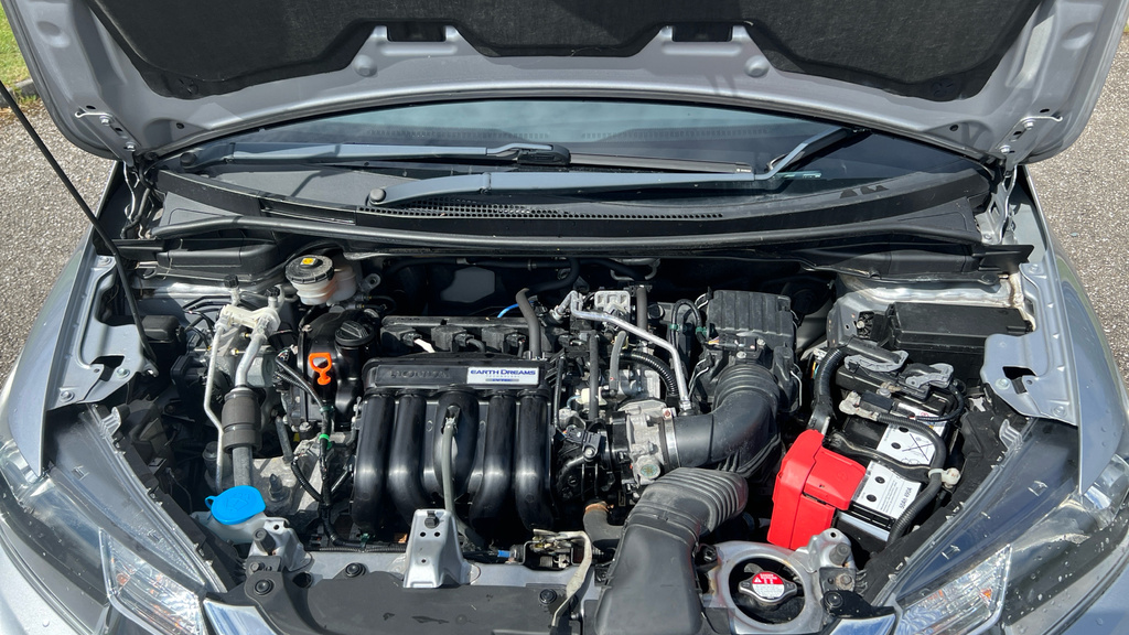 Honda Jazz Se Navi Silver #17