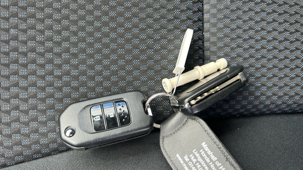 Honda Jazz Se Navi Silver #22