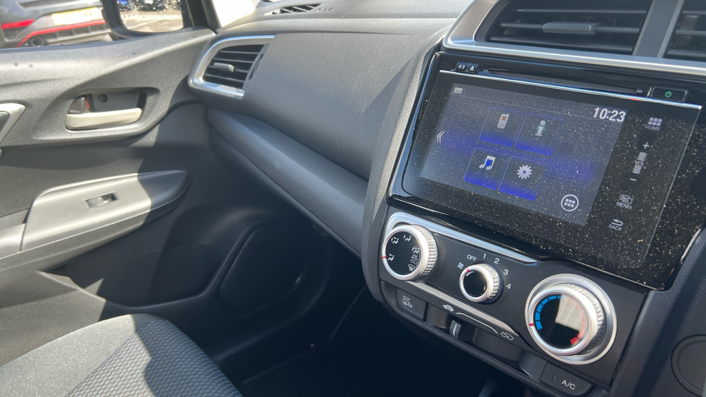 Honda Jazz Se Navi Silver #15