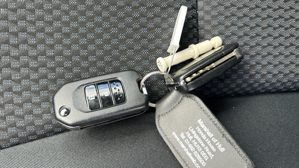 Honda Jazz Se Navi Silver #21