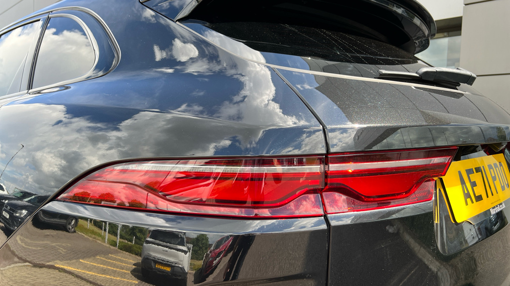 Jaguar F-Pace 5.0 V8 550 Svr Awd Black #38