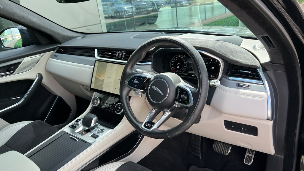 Jaguar F-Pace 5.0 V8 550 Svr Awd Black #12