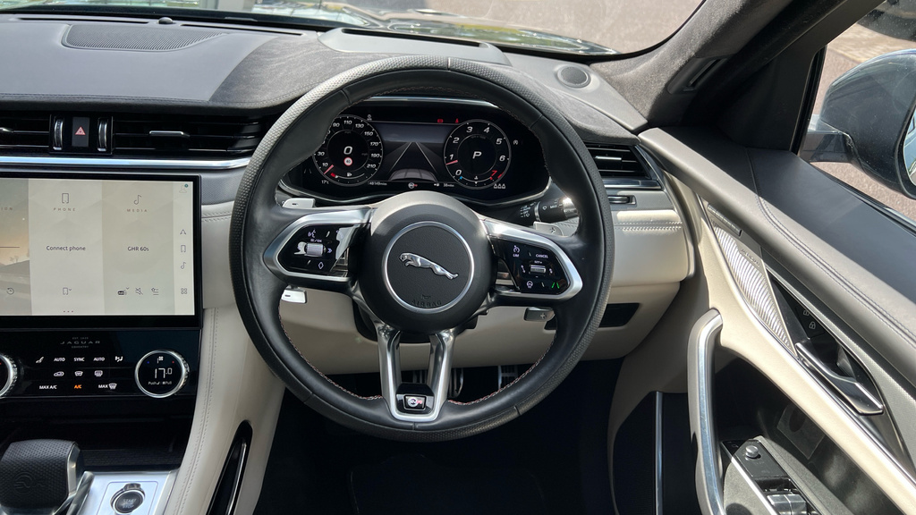 Jaguar F-Pace 5.0 V8 550 Svr Awd Black #35