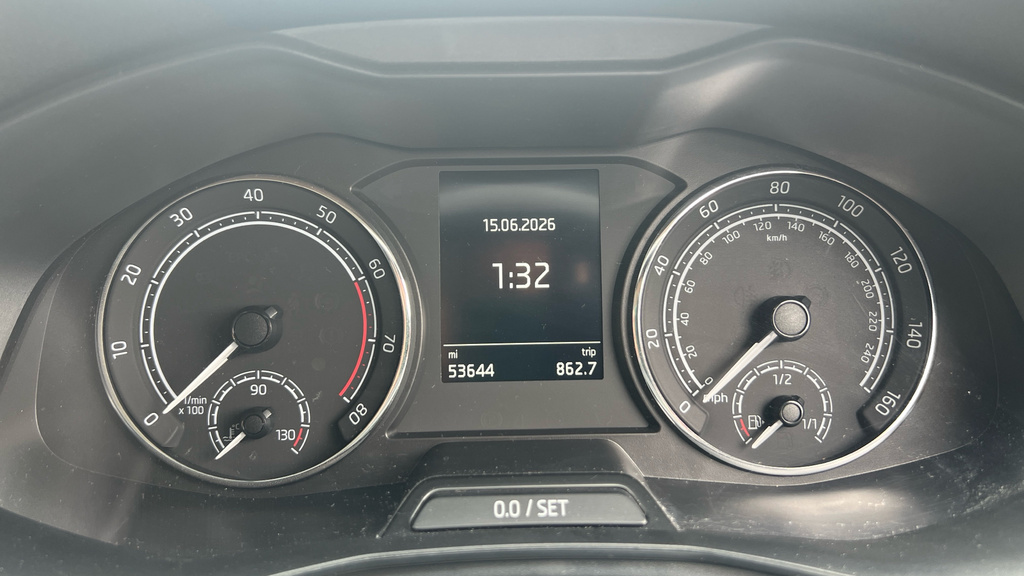 Skoda Kamiq Se White #13