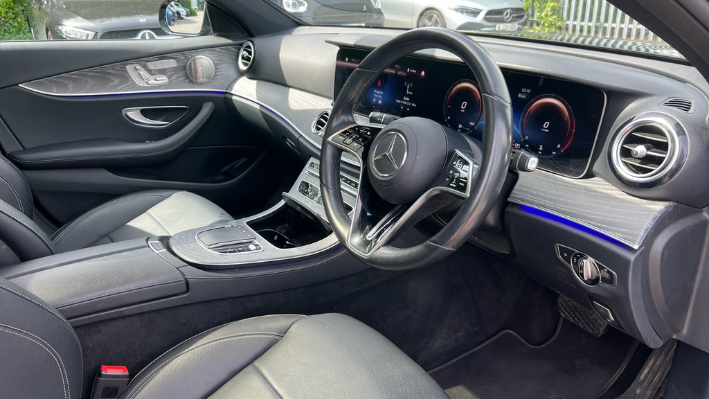 Mercedes-Benz E Class 2.0 E300de 13.5Kwh Amg Line Night Edition Premium Grey #12