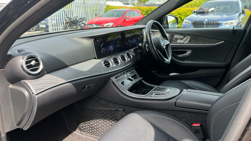 Mercedes-Benz E Class 2.0 E300de 13.5Kwh Amg Line Night Edition Premium Grey #15