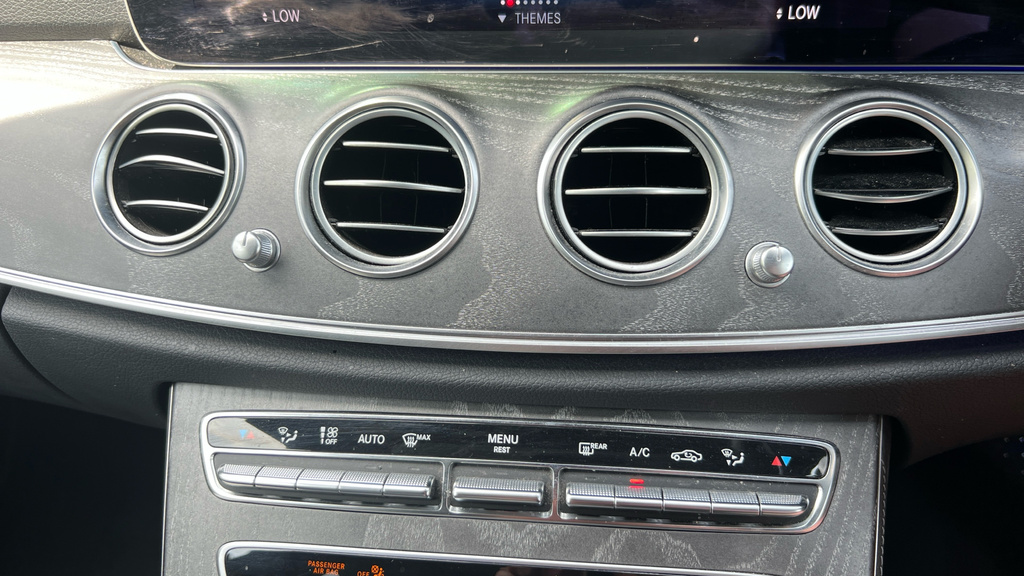 Mercedes-Benz E Class 2.0 E300de 13.5Kwh Amg Line Night Edition Premium Grey #47