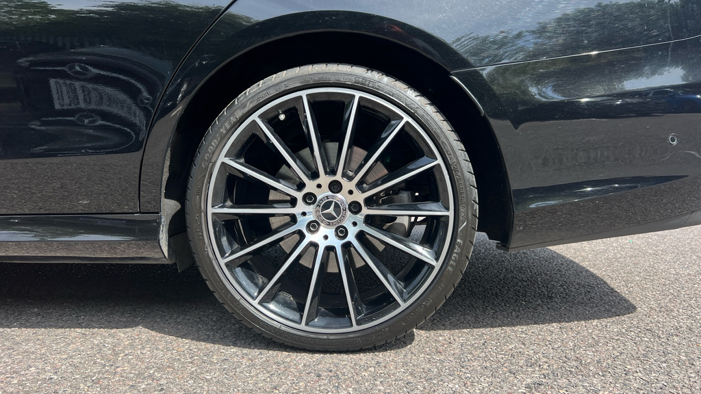 Mercedes-Benz E Class 2.0 E300de 13.5Kwh Amg Line Night Edition Premium Grey #28