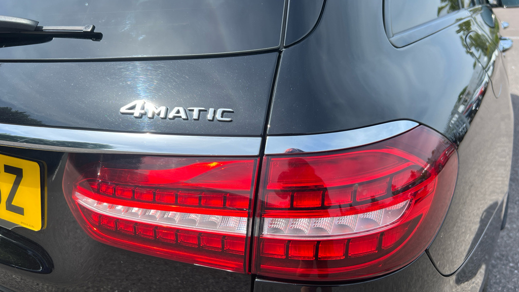 Mercedes-Benz E Class 2.0 E300de 13.5Kwh Amg Line Night Edition Premium Grey #35