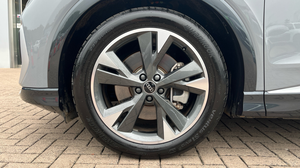 Audi Q4 E Tron 55 Black Edition Suv Quattro 82K Grey #18