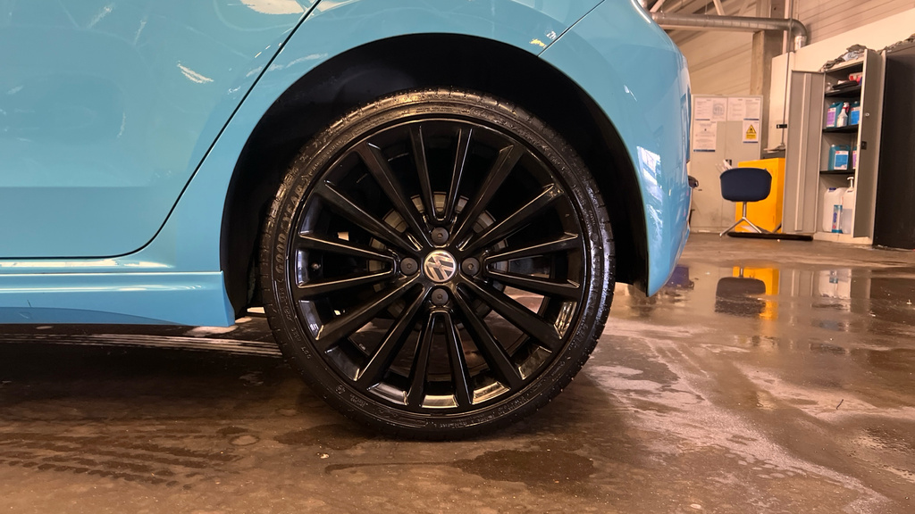 Volkswagen Up Up Gti Silver #19