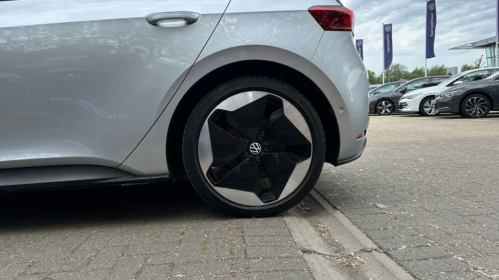 Volkswagen ID.3 Pro S Launch Edition 4 77Kwh 204Ps Black #18