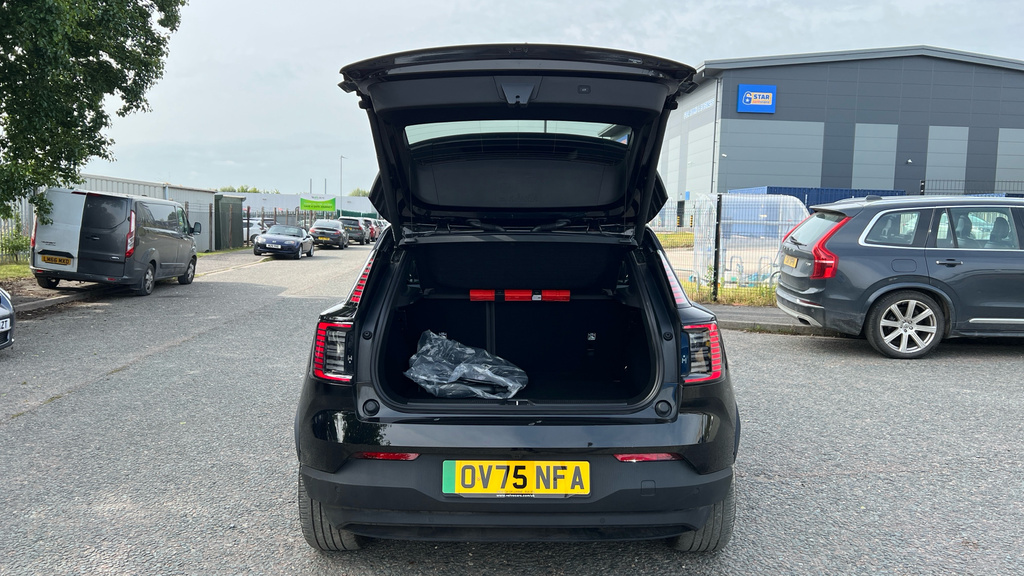 Volvo EX30 Ultra, Twin Motor Performance, Black #18