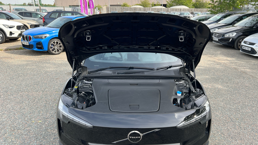 Volvo EX30 Ultra, Twin Motor Performance, Black #19