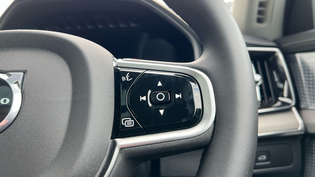 Volvo XC90 T8 Awd Plug-in Hybrid Core Bright Grey #31