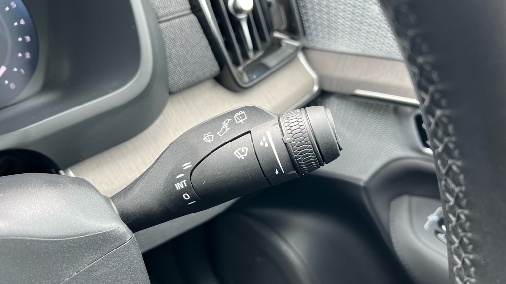 Volvo XC90 T8 Awd Plug-in Hybrid Core Bright Grey #32