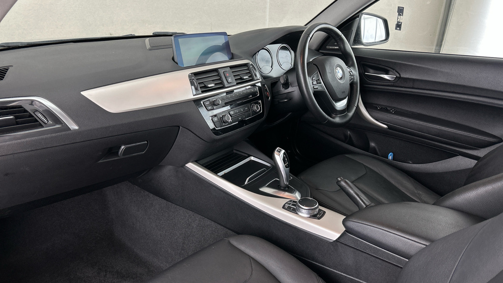 BMW 2 Series 218D 150 Sport Nav White #11