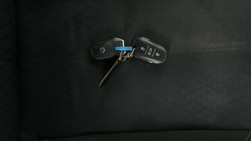 Vauxhall Corsa Vauxhall Corsa 1.2 Sri Hatchback Blue #30