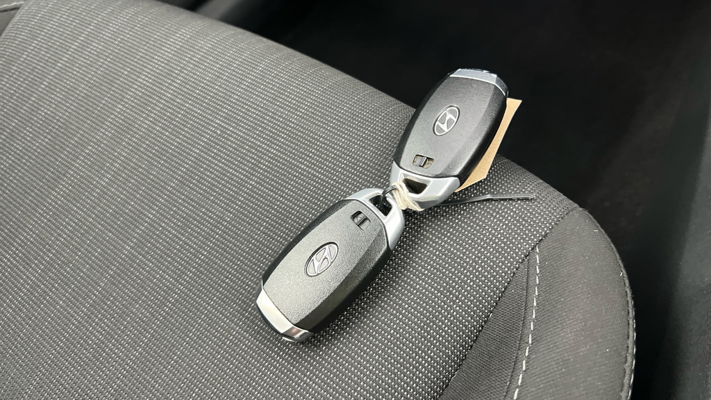 Hyundai Kona Ultimate Grey #28