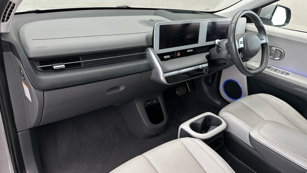 Hyundai Ioniq 5 Hatchback Grey #12