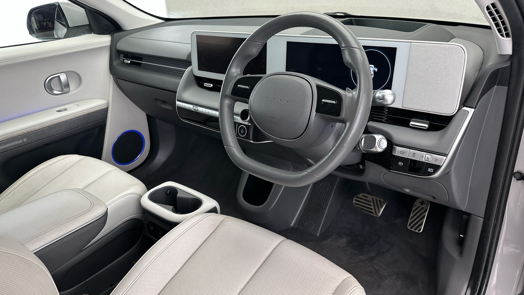 Hyundai Ioniq 5 Hatchback Grey #11