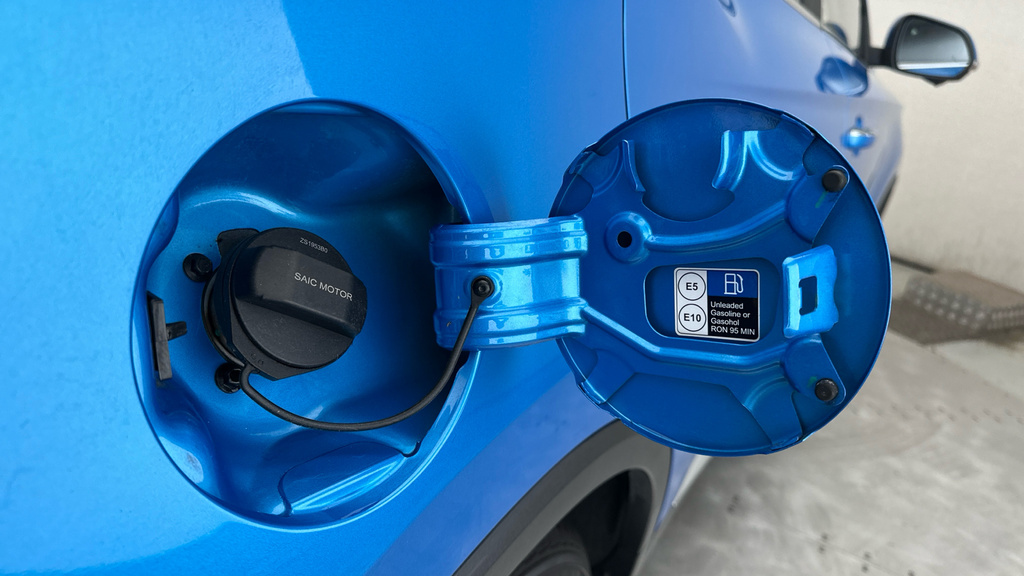 MG ZS 1.5 Hybrid Se Blue #30