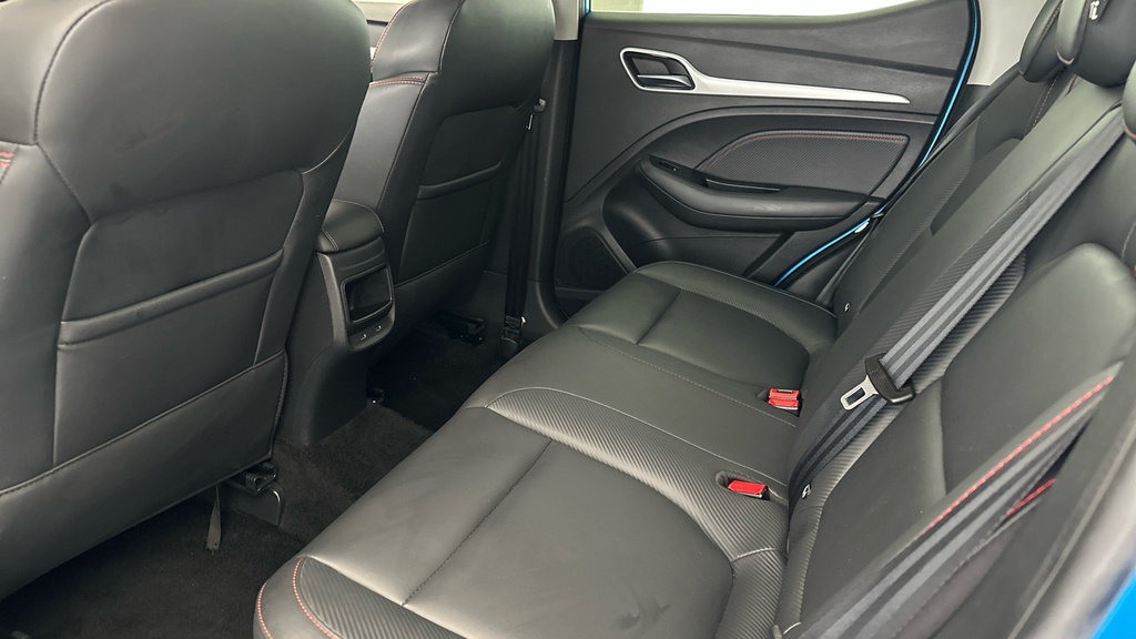 MG ZS 1.5 Hybrid Se Blue #23