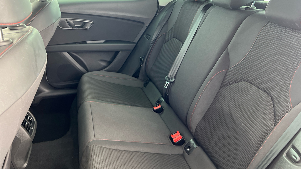 Seat Leon 2.0 X-perience Tdi Se Lux Dsg 184 Bhp White #24