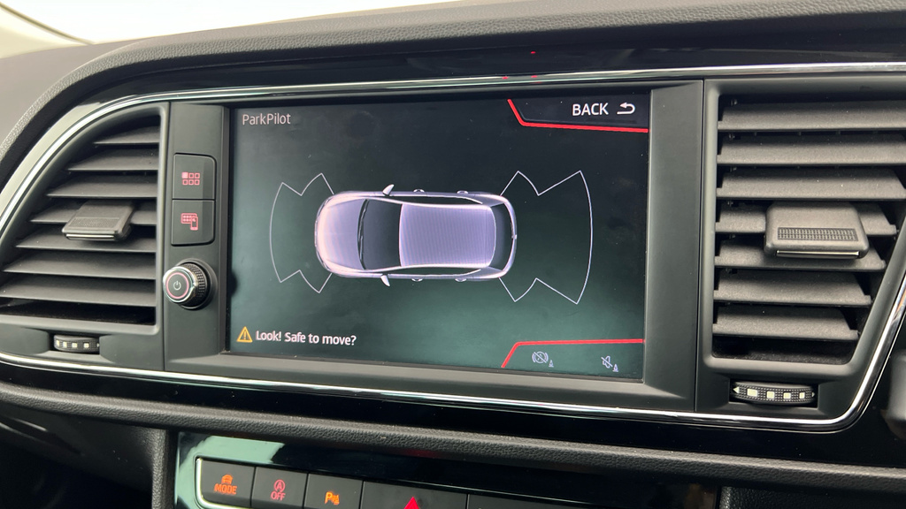 Seat Leon 2.0 X-perience Tdi Se Lux Dsg 184 Bhp White #17