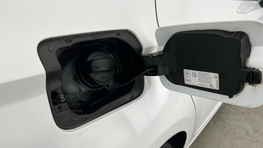 Seat Leon 2.0 X-perience Tdi Se Lux Dsg 184 Bhp White #31