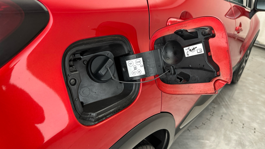 Renault Captur Gt Line Energy 0.9 Tce Red #28