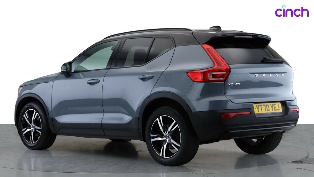 Volvo XC40 T3 R-design Pro White #8