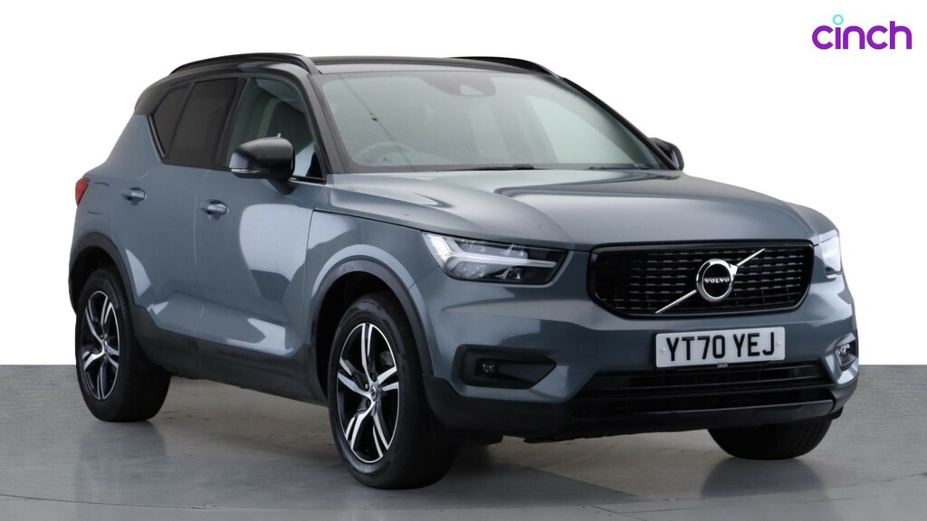 Volvo XC40 T3 R-design Pro White #1