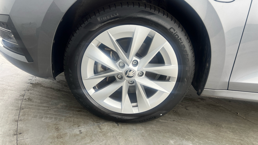 Skoda Octavia 1.5 Tsi Se Technology Black #27