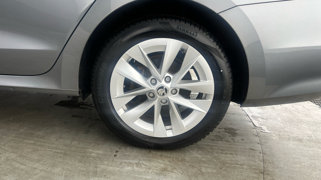 Skoda Octavia 1.5 Tsi Se Technology Black #28
