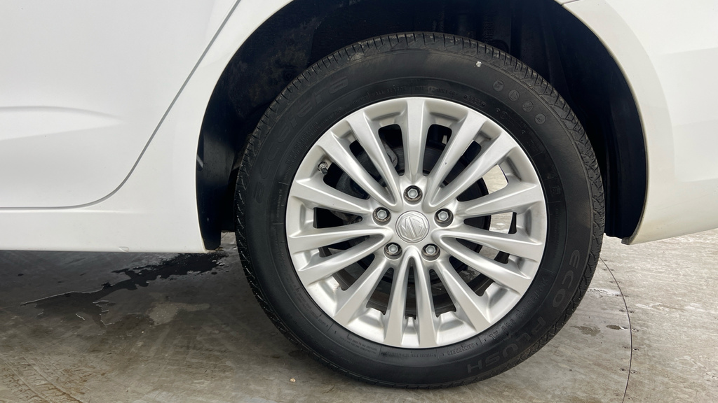 MG MG5 115Kw Exclusive Ev 61Kwh Silver #29