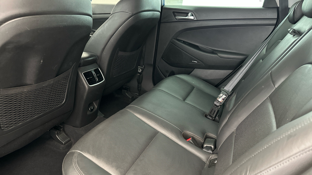 Hyundai Tucson Se Nav Black #25