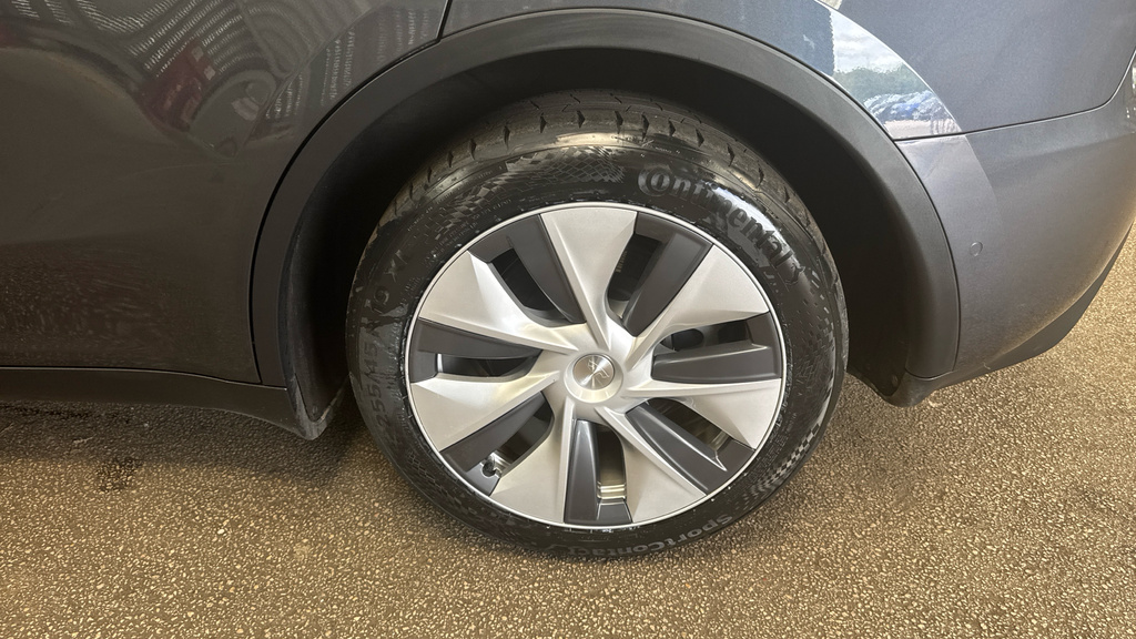 Tesla Model Y Suv Rwd 346 Ps White #18