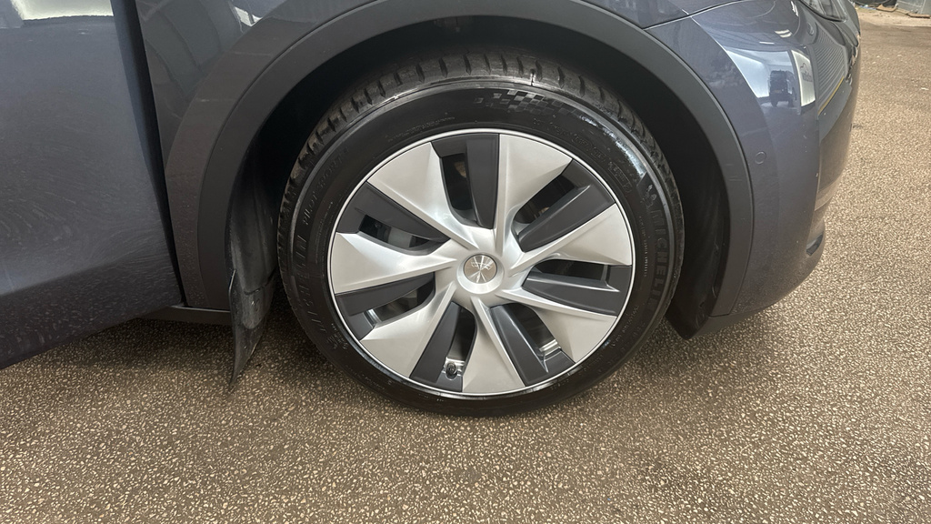 Tesla Model Y Suv Rwd 346 Ps White #20
