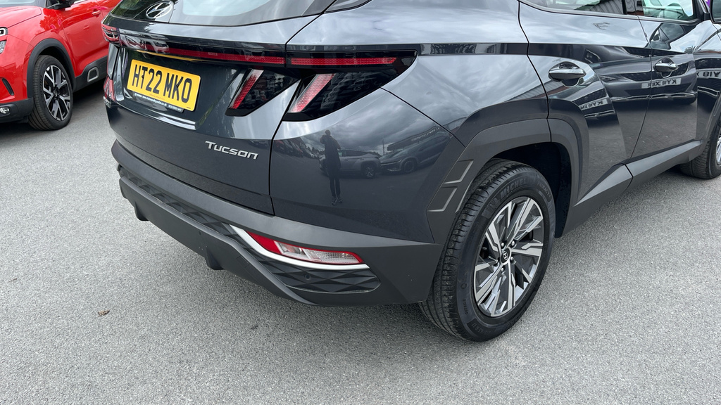 Hyundai Tucson N Line Red #37