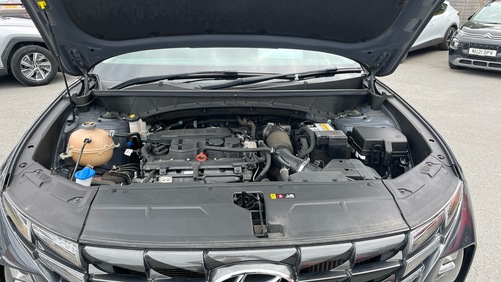 Hyundai Tucson N Line Red #16