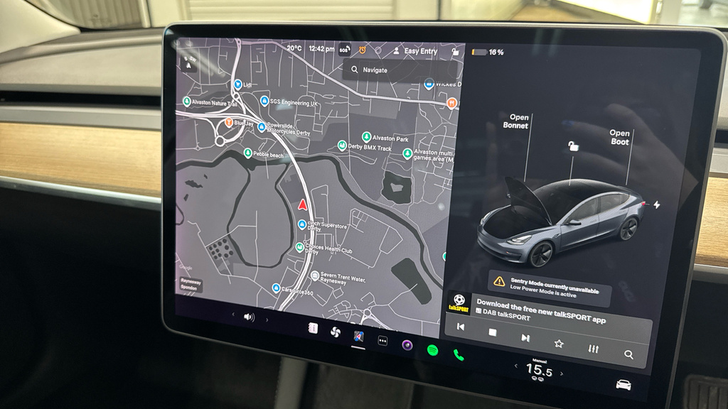 Tesla Model 3 2021 71 Dual #26