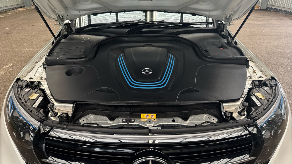 Mercedes-Benz EQC Suv Grey #16